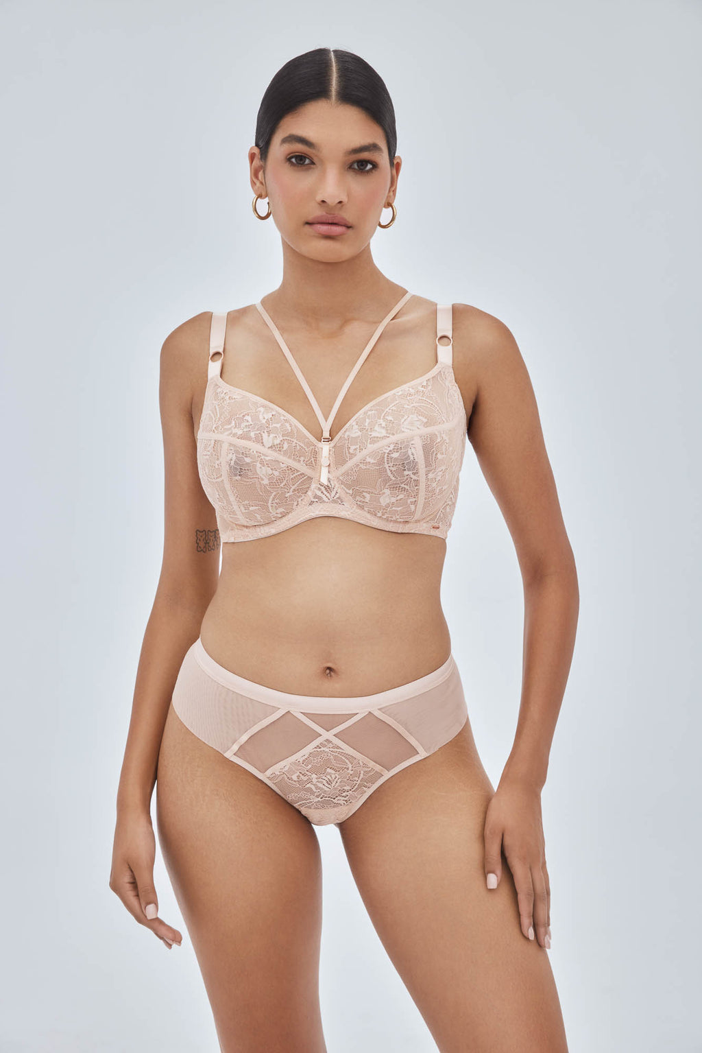 Alles Chiara Majtki Brazyliany